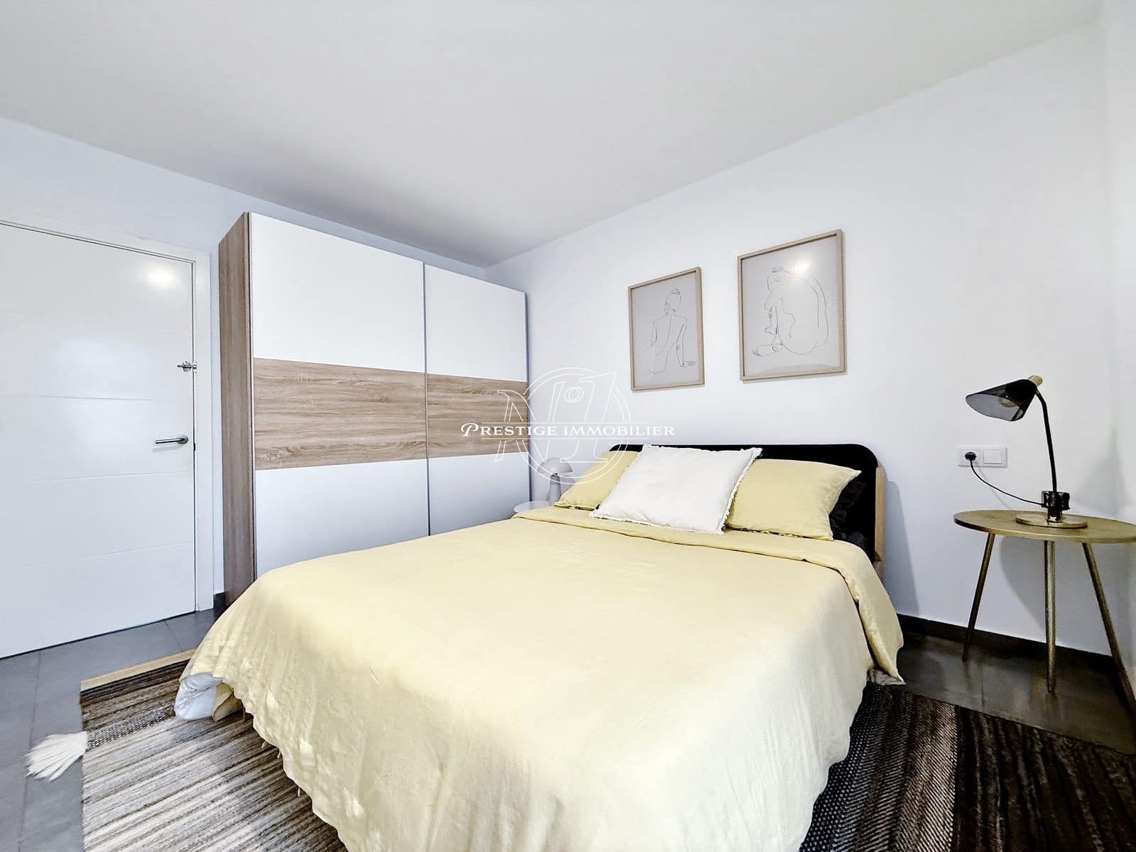 2 slaapkamer Appartement te koop in Roses - € 215.000 (Ref: 9634181)