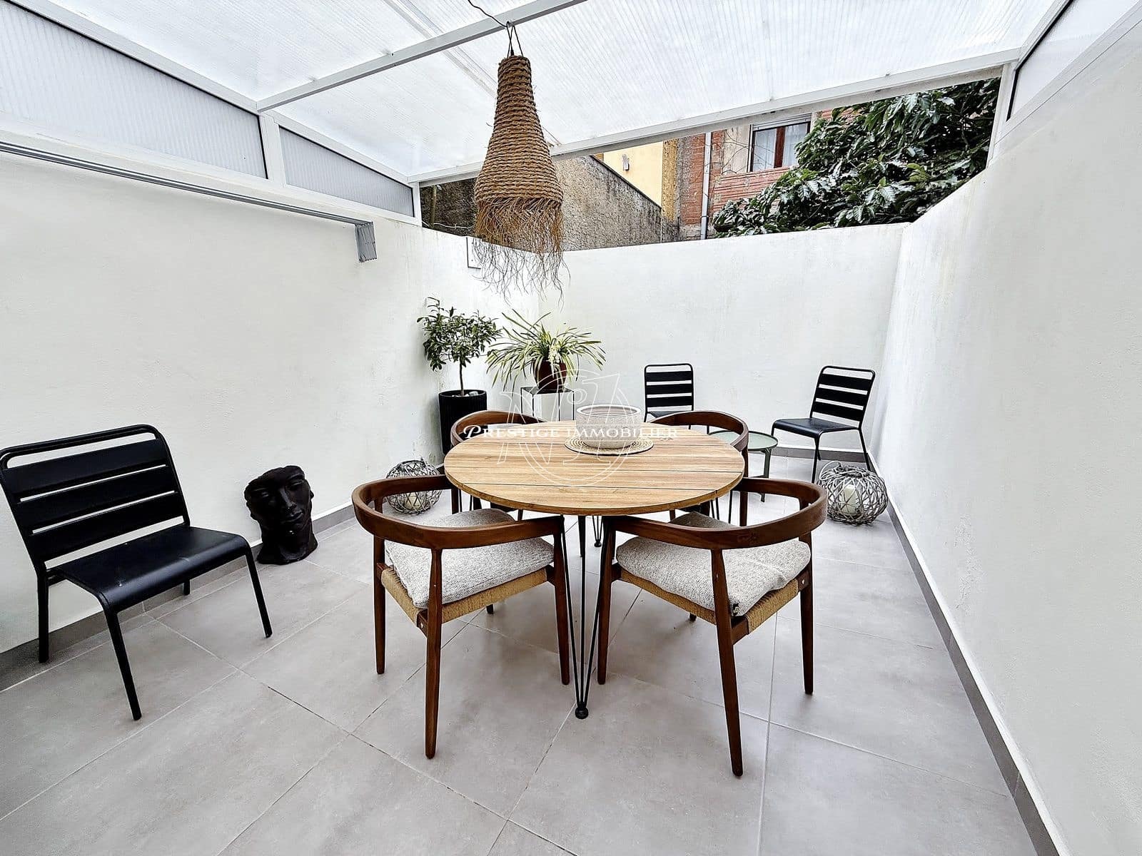 2 slaapkamer Appartement te koop in Roses - € 215.000 (Ref: 9634181)