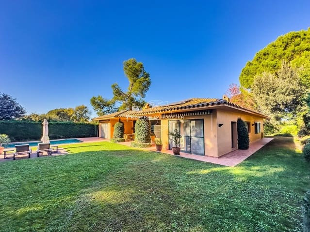 3 slaapkamer Villa te koop in Navata met zwembad - € 980.000 (Ref: 9655864)