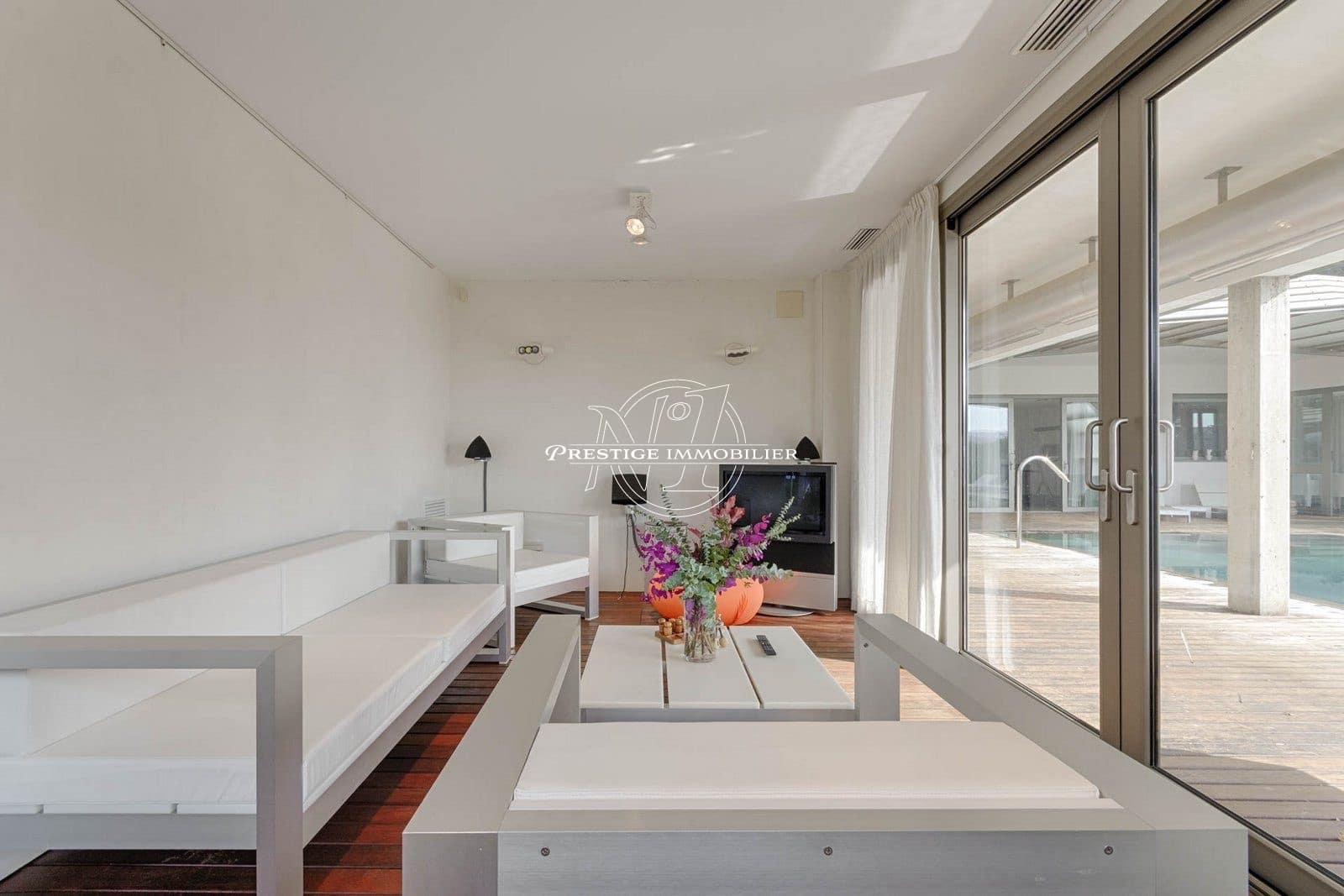 Chalet de 5 habitaciones en La Jonquera en venta con piscina - 890.000 € (Ref: 9665388)