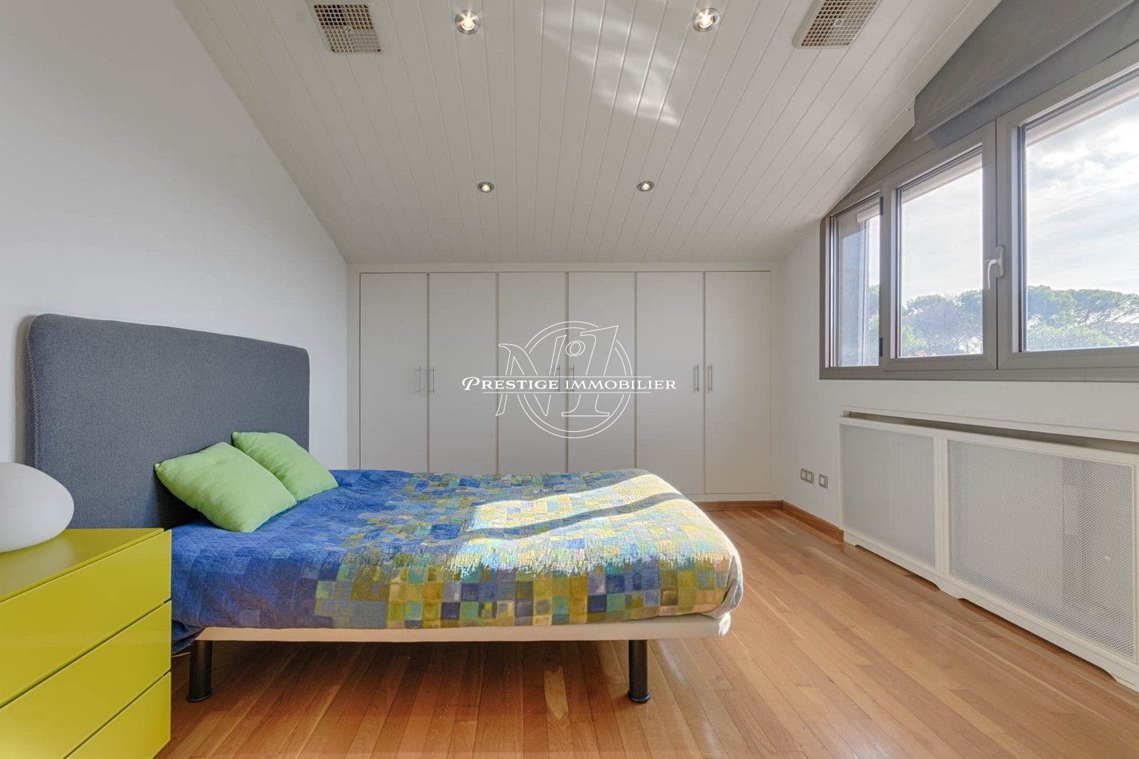 Chalet de 5 habitaciones en La Jonquera en venta con piscina - 890.000 € (Ref: 9665388)