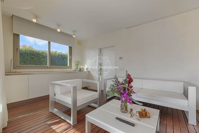 Chalet de 5 habitaciones en La Jonquera en venta con piscina - 890.000 € (Ref: 9665388)