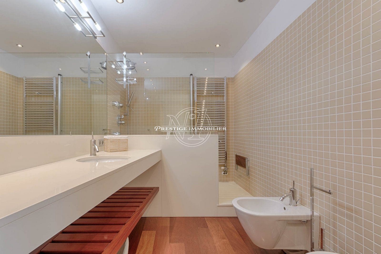 Chalet de 5 habitaciones en La Jonquera en venta con piscina - 890.000 € (Ref: 9665388)