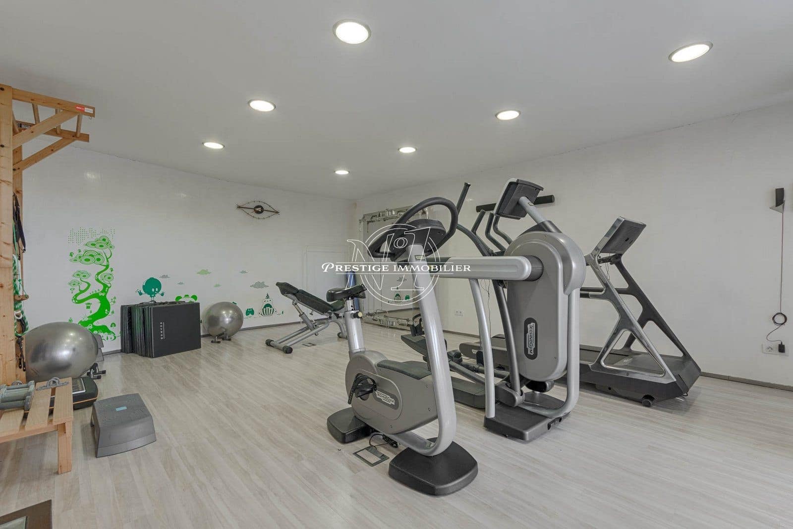 Chalet de 5 habitaciones en La Jonquera en venta con piscina - 890.000 € (Ref: 9665388)