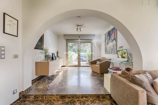 Chalet de 5 habitaciones en La Jonquera en venta con piscina - 890.000 € (Ref: 9665388)