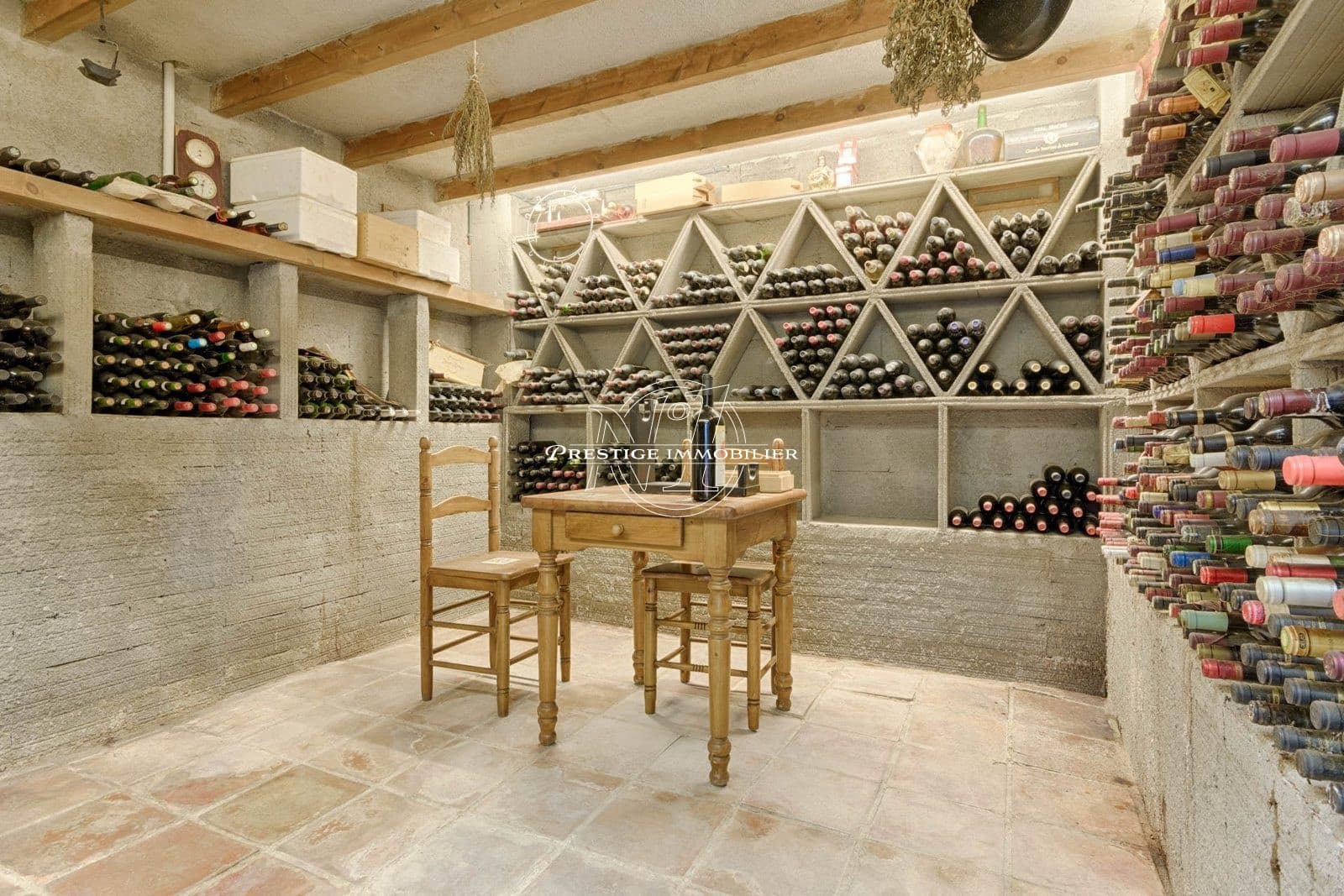 Chalet de 5 habitaciones en La Jonquera en venta con piscina - 890.000 € (Ref: 9665388)