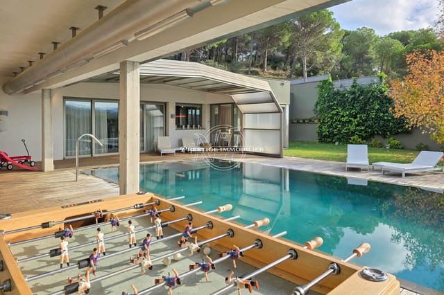 Chalet de 5 habitaciones en La Jonquera en venta con piscina - 890.000 € (Ref: 9665388)