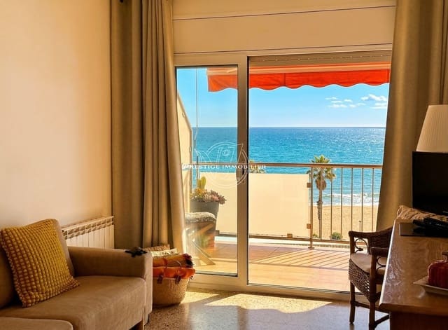 2 bedroom Apartment for sale in Roses - € 319,000 (Ref: 9677432)