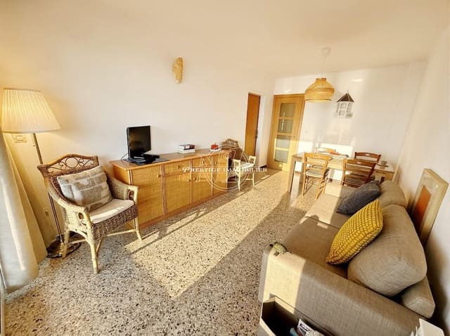 2 bedroom Apartment for sale in Roses - € 319,000 (Ref: 9677432)