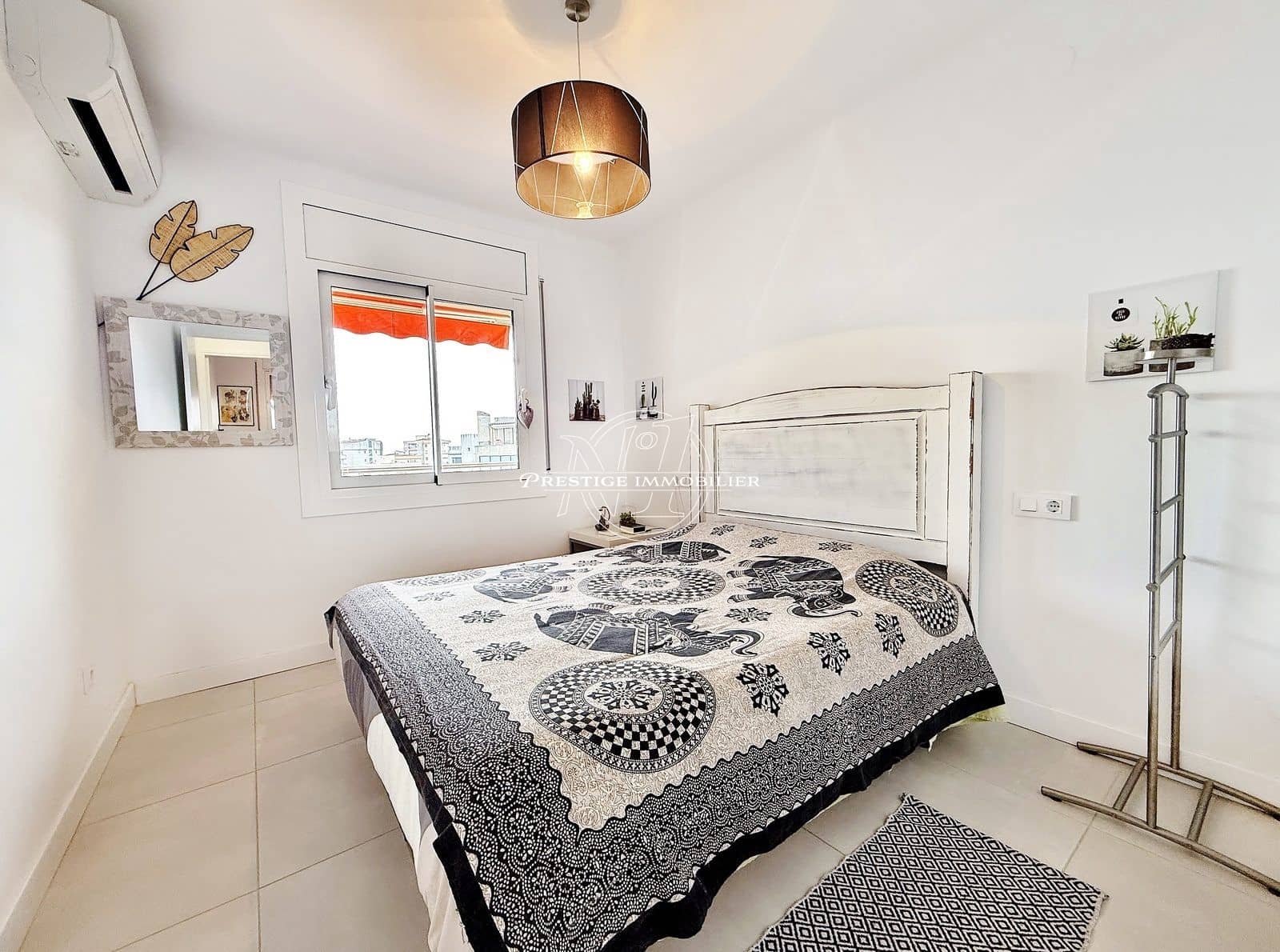 2 bedroom Apartment for sale in Roses - € 349,000 (Ref: 9681430)