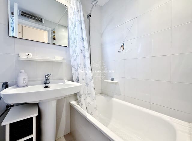 Apartment for sale in Roses with pool - € 99,500 (Ref: 9681431)