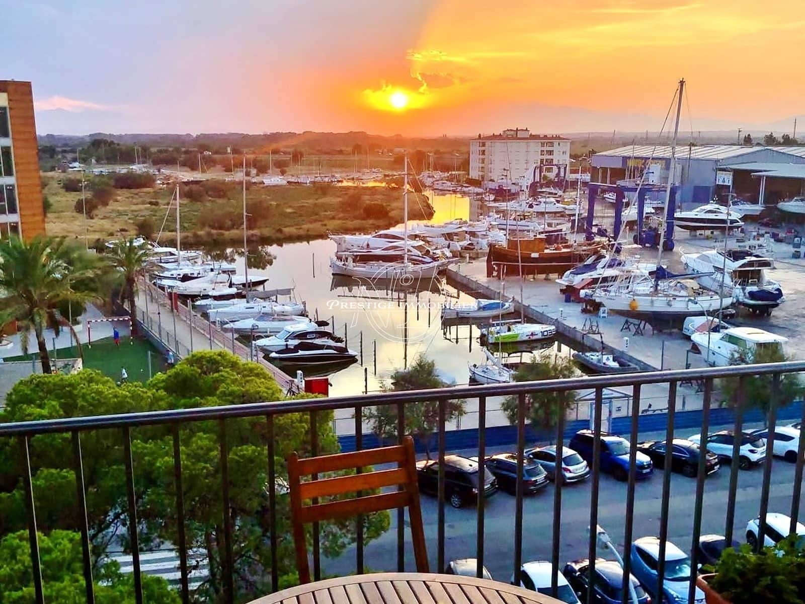 Apartment for sale in Roses with pool - € 99,500 (Ref: 9681431)