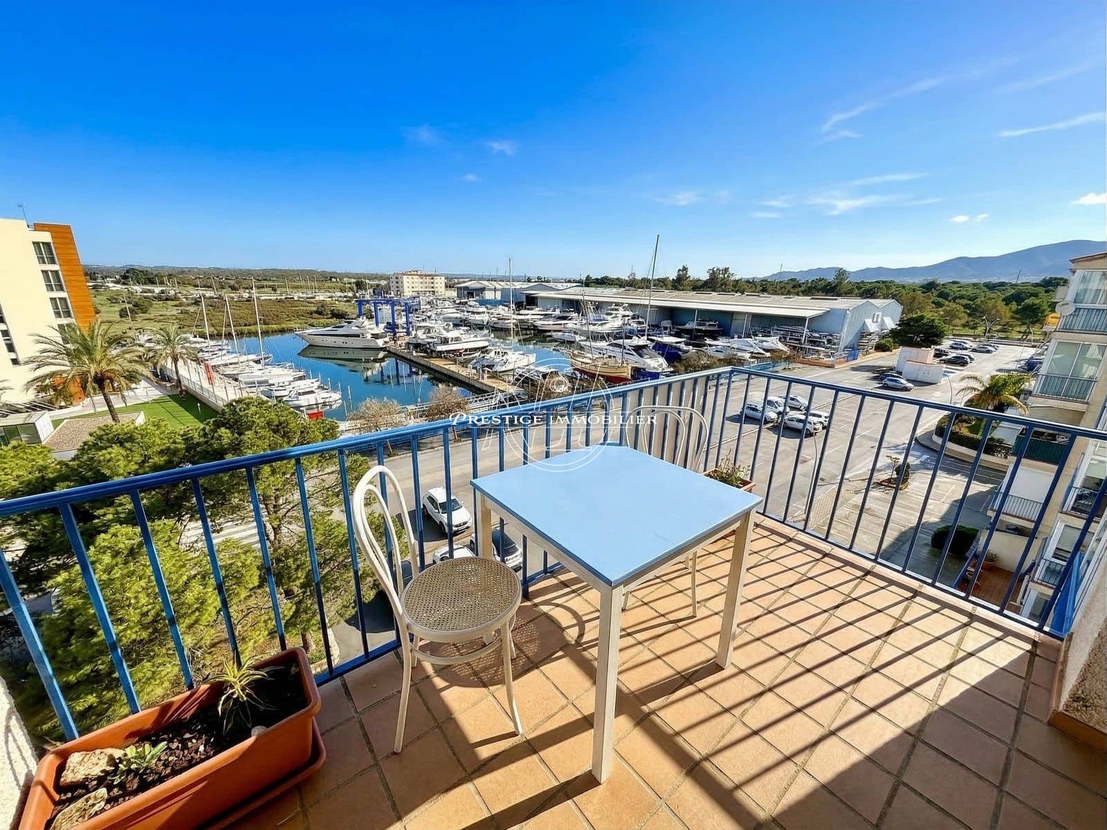 Apartment for sale in Roses with pool - € 99,500 (Ref: 9681431)