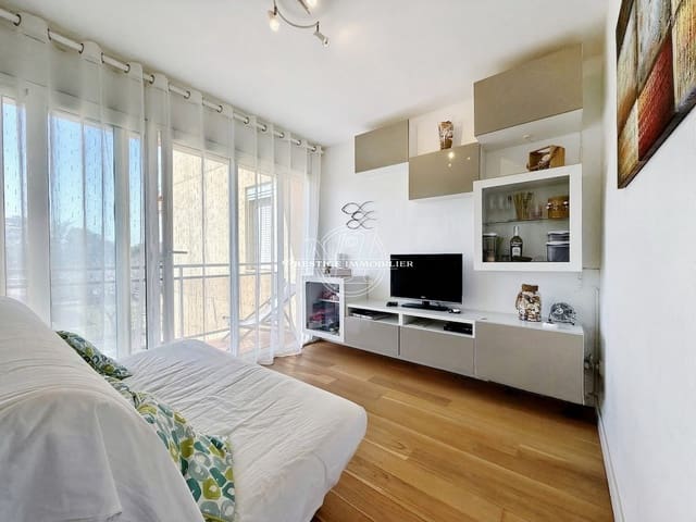 2 makuuhuone Huoneisto myytävänä paikassa Empuriabrava, Castelló d'Empúries - 169 000 € (Ref: 9685687)