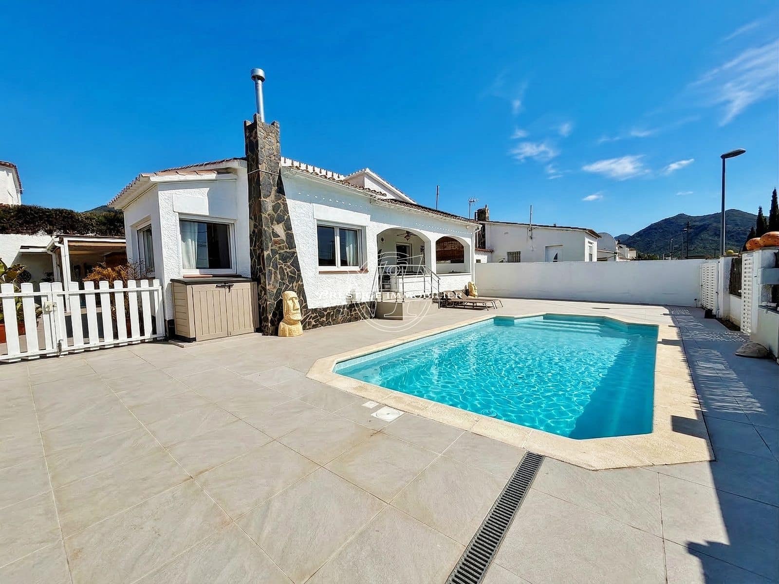 4 chambre Villa/Maison à vendre à Roses avec piscine - 499 000 € (Ref: 9686262)