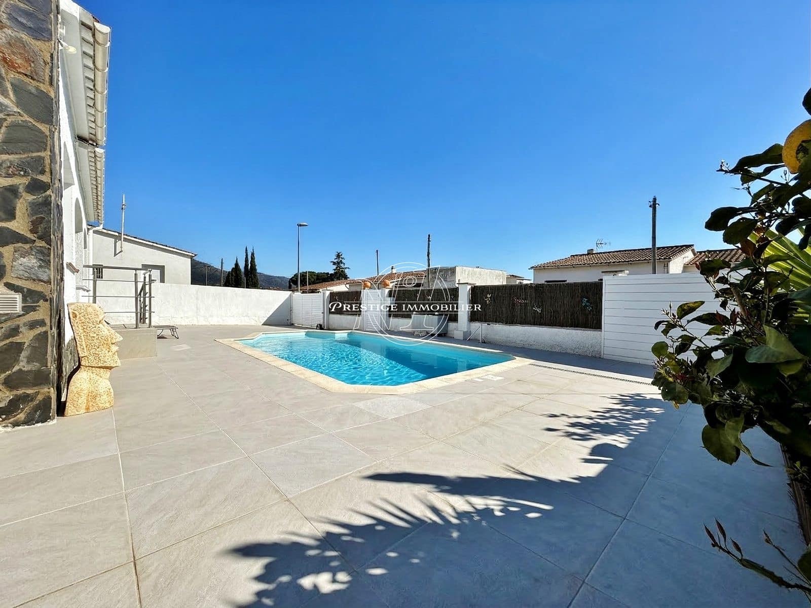 4 chambre Villa/Maison à vendre à Roses avec piscine - 499 000 € (Ref: 9686262)