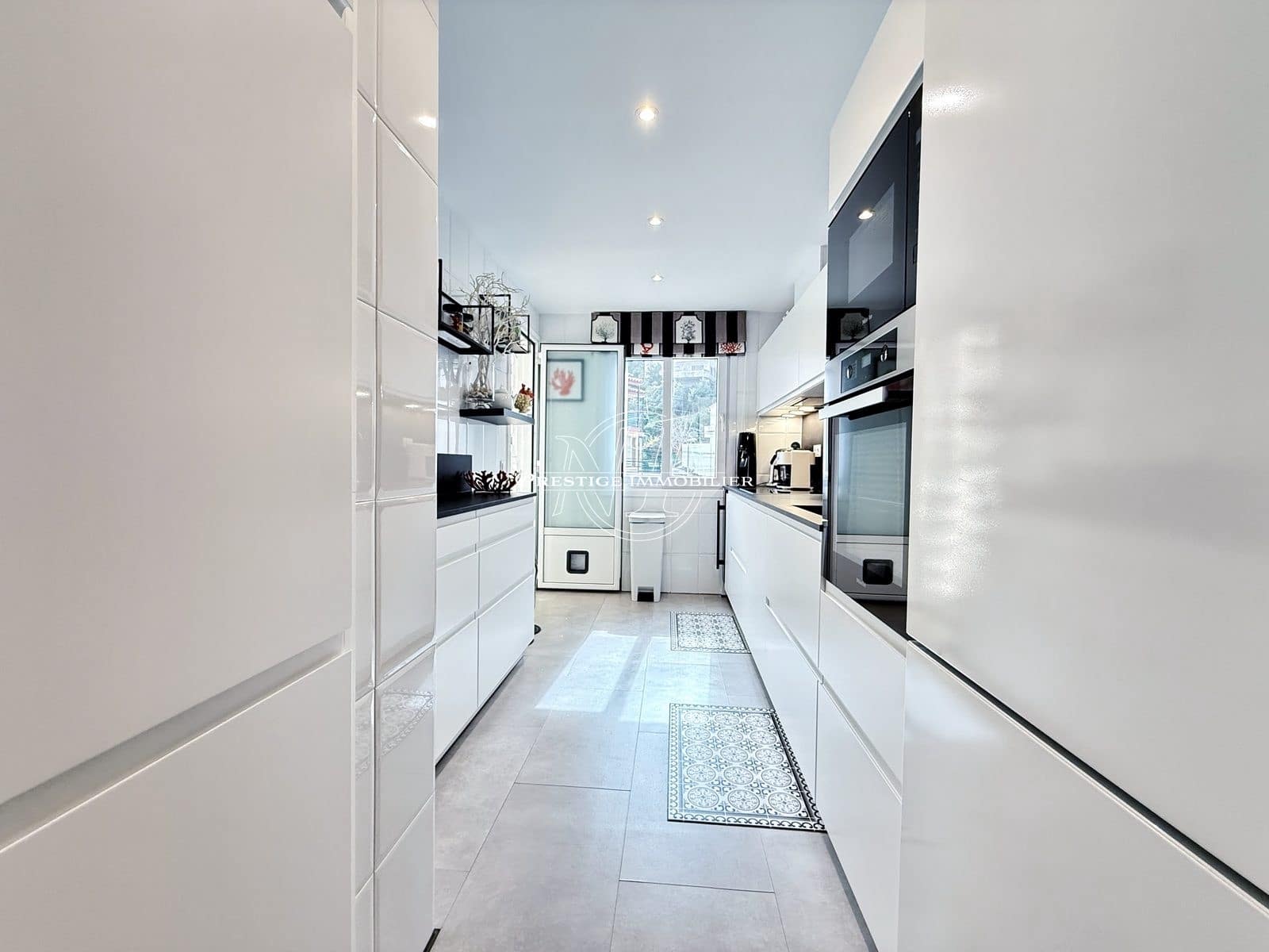 3 soveværelse Lejlighed til salg i Roses med swimmingpool - € 495.000 (Ref: 9697829)