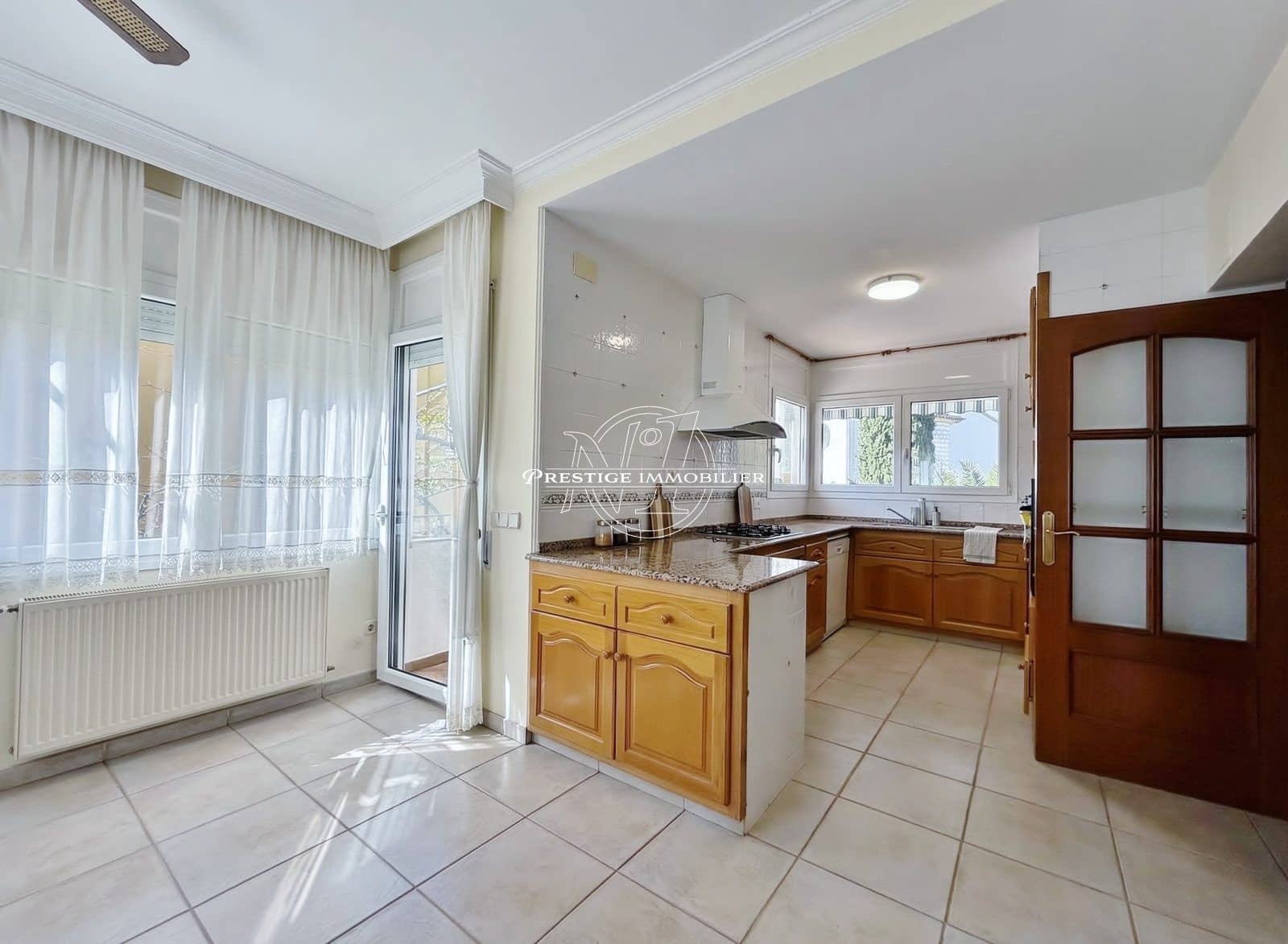 4 makuuhuone Huvila myytävänä paikassa Roses - 700 000 € (Ref: 9709057)