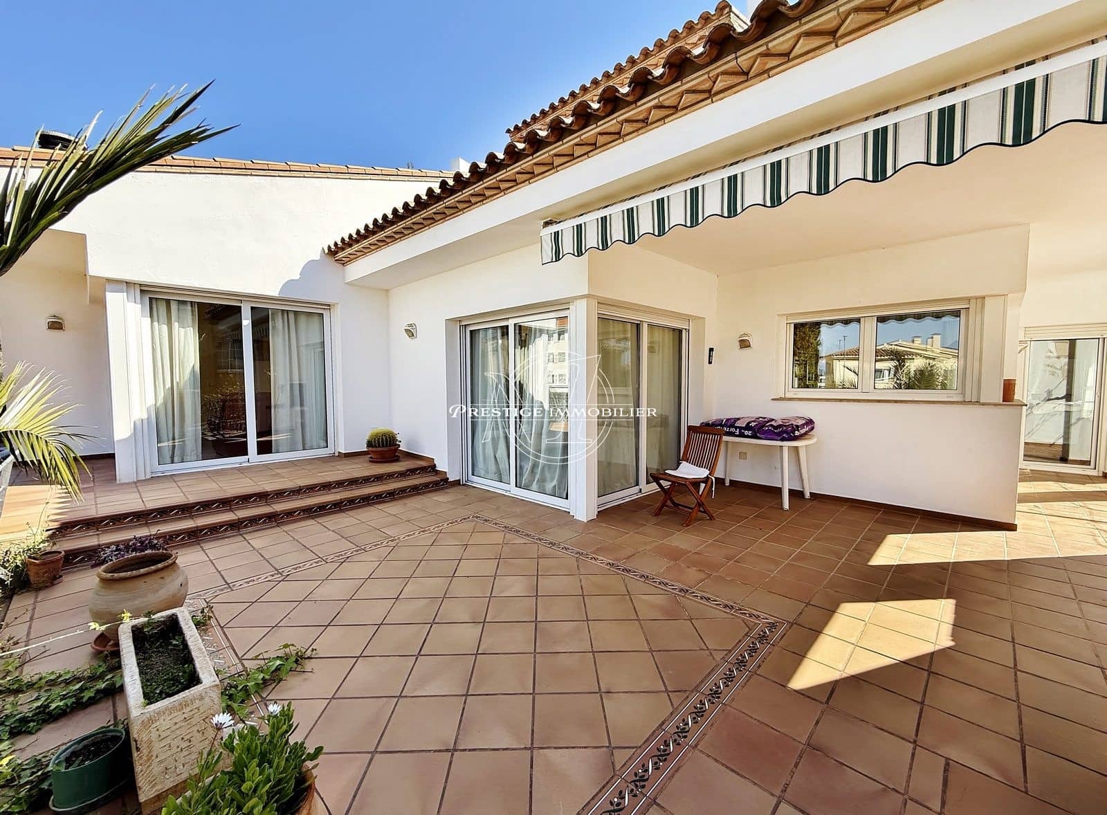 4 makuuhuone Huvila myytävänä paikassa Roses - 700 000 € (Ref: 9709057)