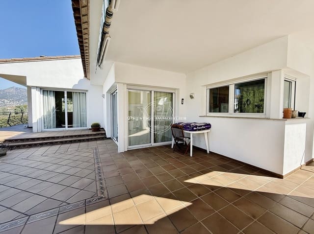 4 makuuhuone Huvila myytävänä paikassa Roses - 700 000 € (Ref: 9709057)