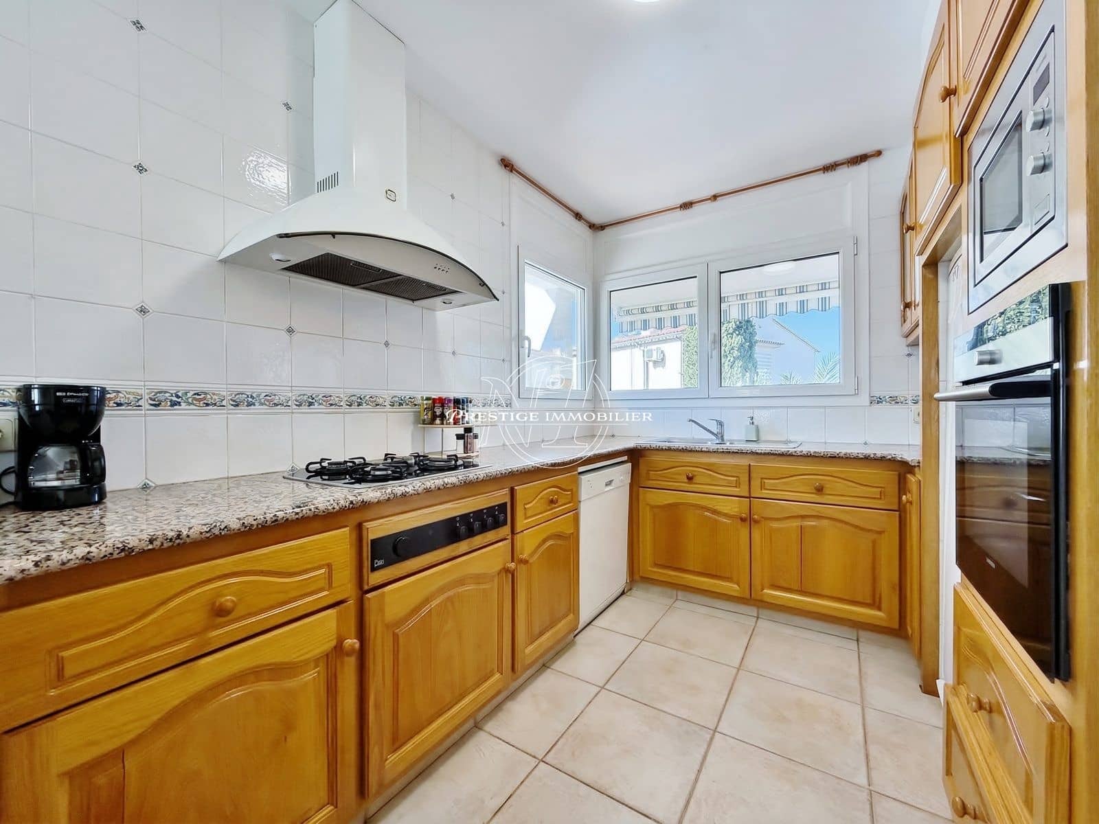 4 makuuhuone Huvila myytävänä paikassa Roses - 700 000 € (Ref: 9709057)