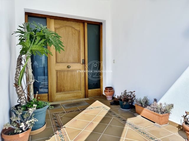 4 makuuhuone Huvila myytävänä paikassa Roses - 700 000 € (Ref: 9709057)