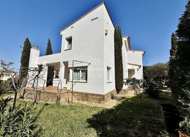 4 makuuhuone Huvila myytävänä paikassa Roses - 700 000 € (Ref: 9709057)