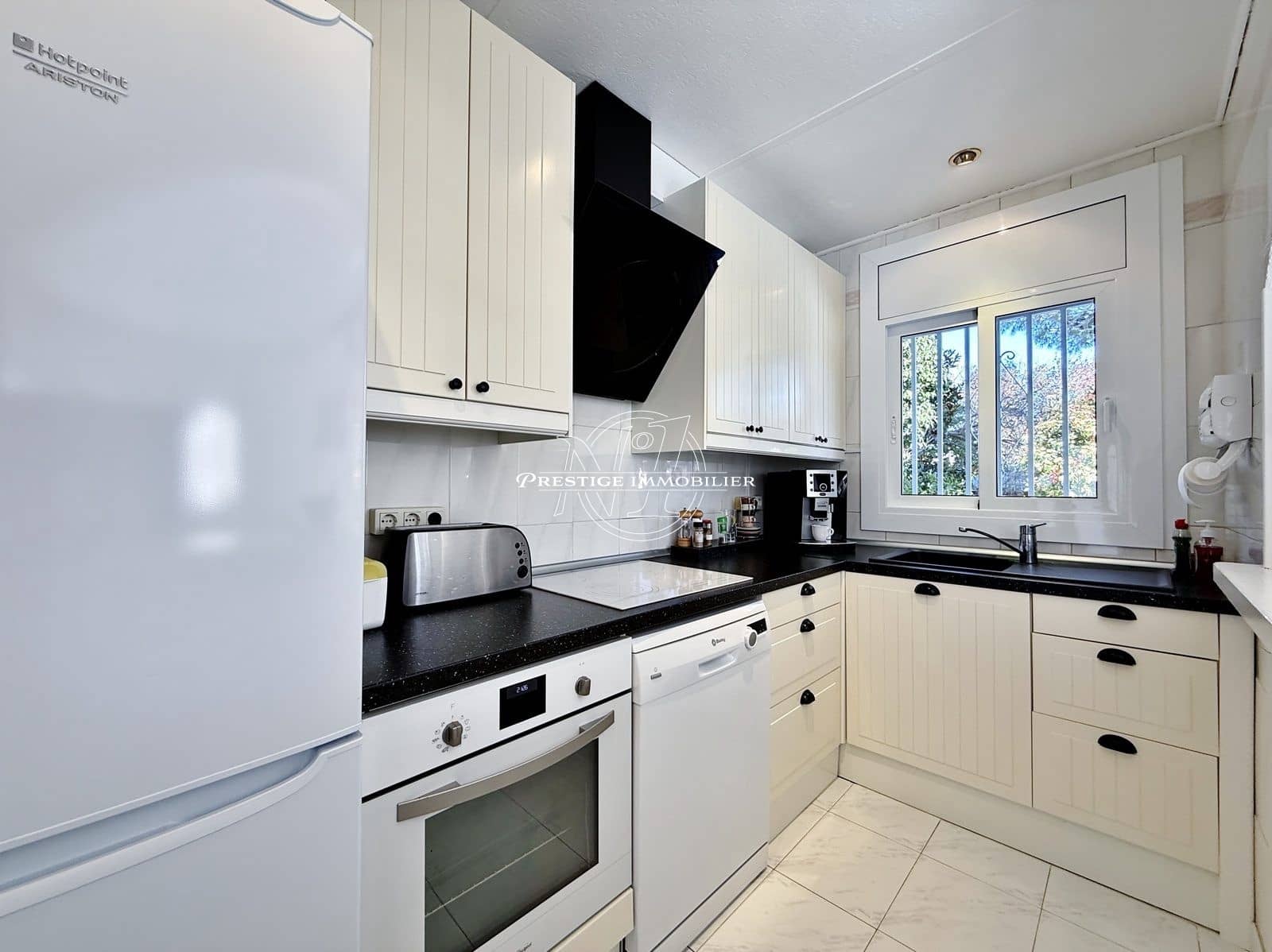 4 makuuhuone Huvila myytävänä paikassa Empuriabrava - 509 000 € (Ref: 9726535)