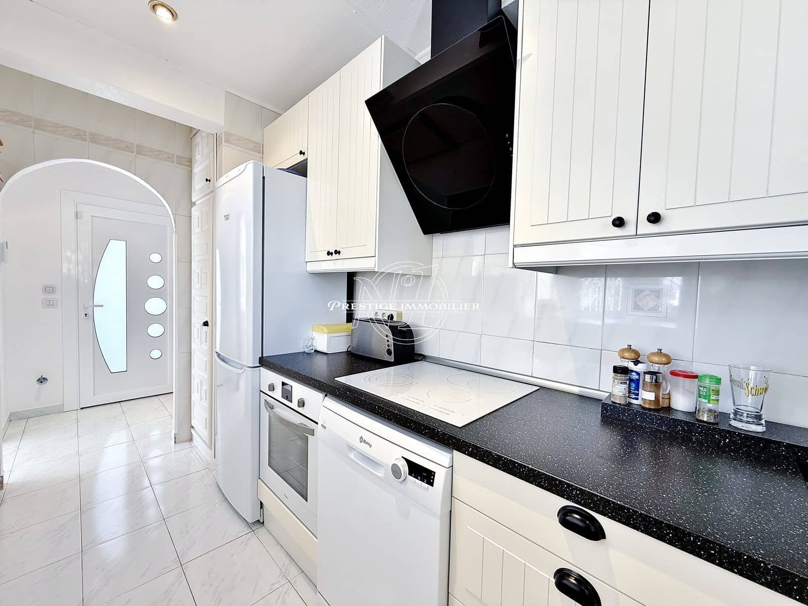 4 makuuhuone Huvila myytävänä paikassa Empuriabrava - 509 000 € (Ref: 9726535)