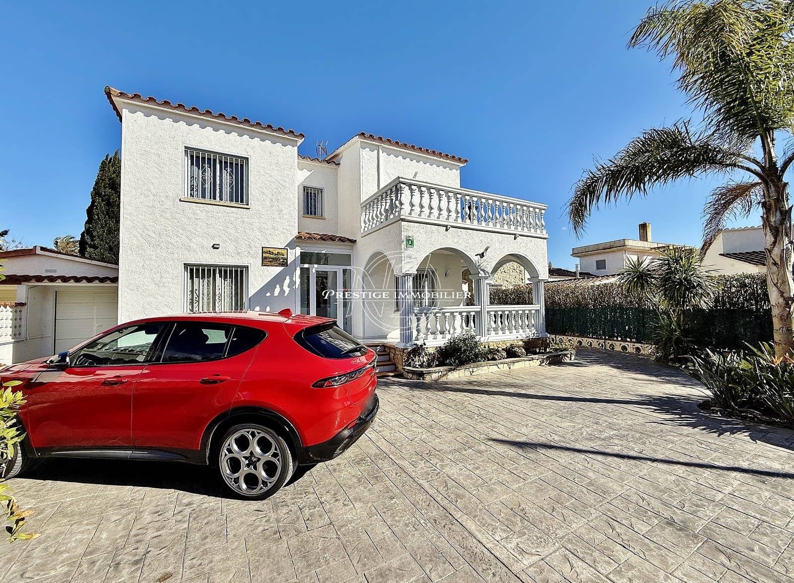 4 makuuhuone Huvila myytävänä paikassa Empuriabrava - 509 000 € (Ref: 9726535)