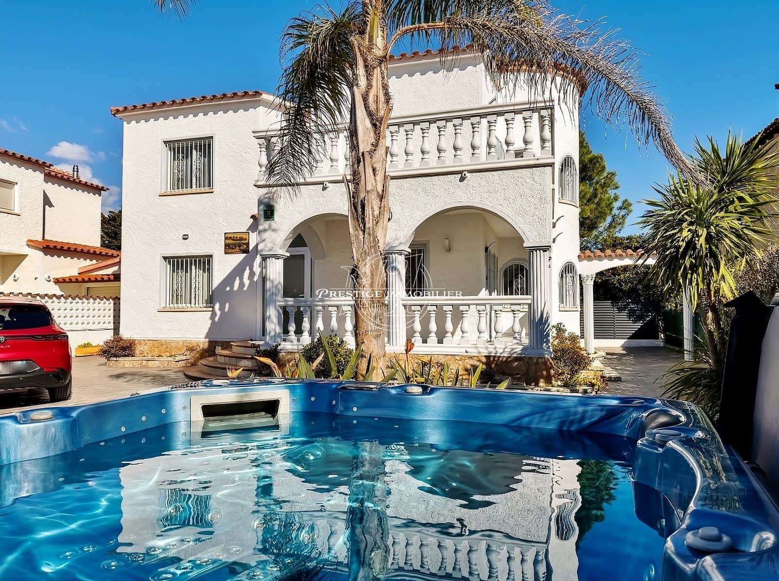 4 makuuhuone Huvila myytävänä paikassa Empuriabrava - 509 000 € (Ref: 9726535)