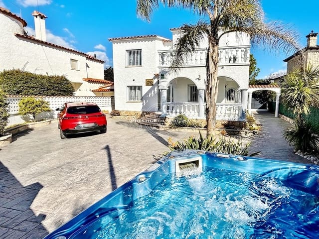 4 makuuhuone Huvila myytävänä paikassa Empuriabrava, Castelló d'Empúries - 509 000 € (Ref: 9726535)