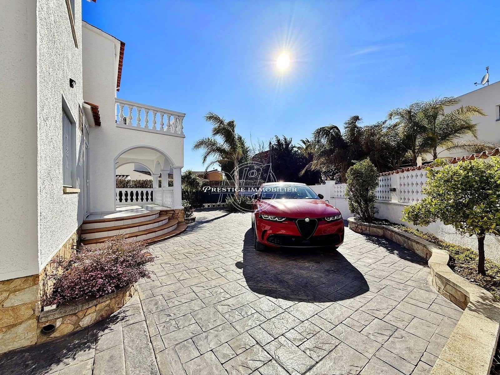 4 makuuhuone Huvila myytävänä paikassa Empuriabrava - 509 000 € (Ref: 9726535)