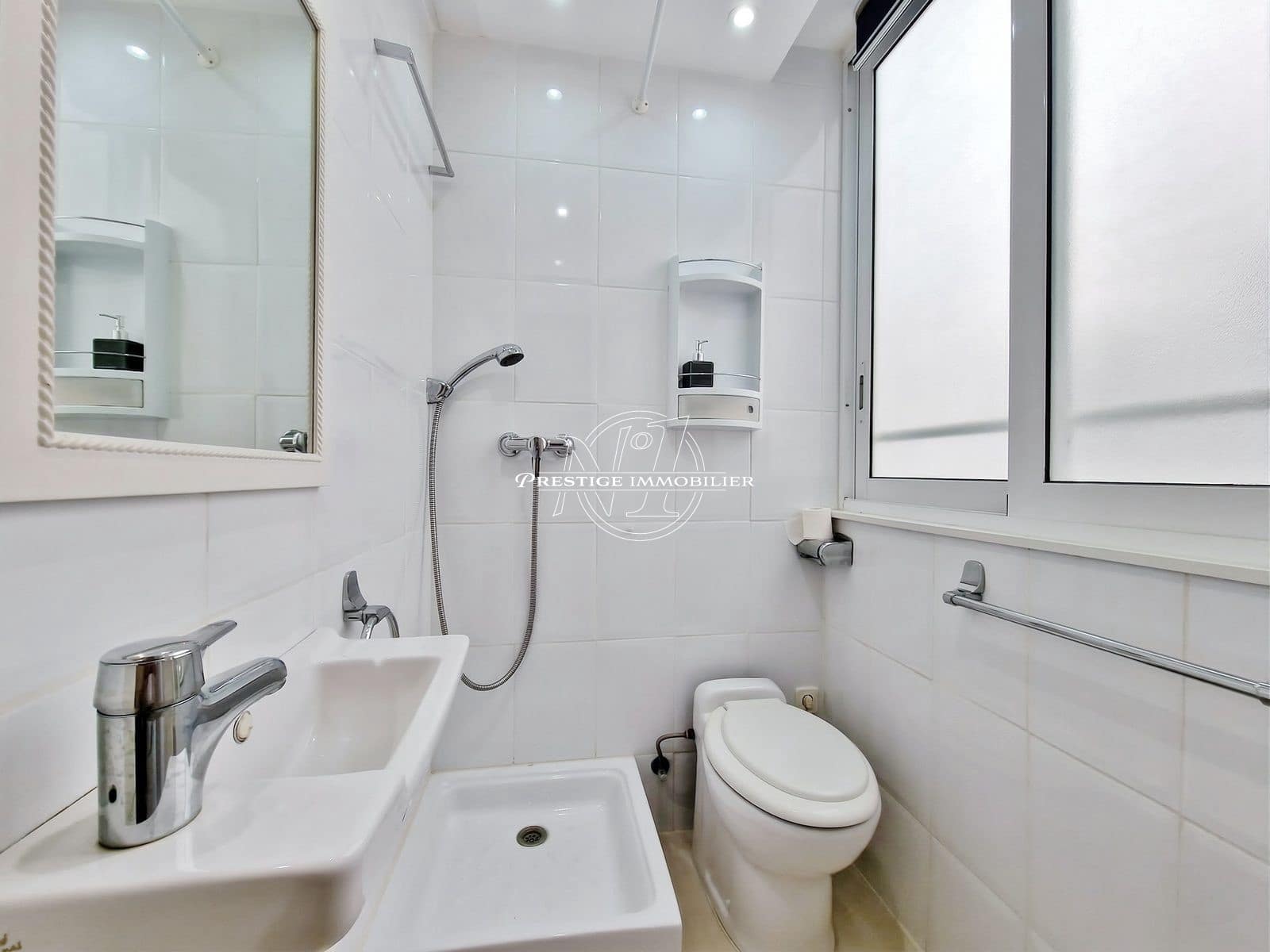 2 bedroom Apartment for sale in Roses - € 378,000 (Ref: 9732060)