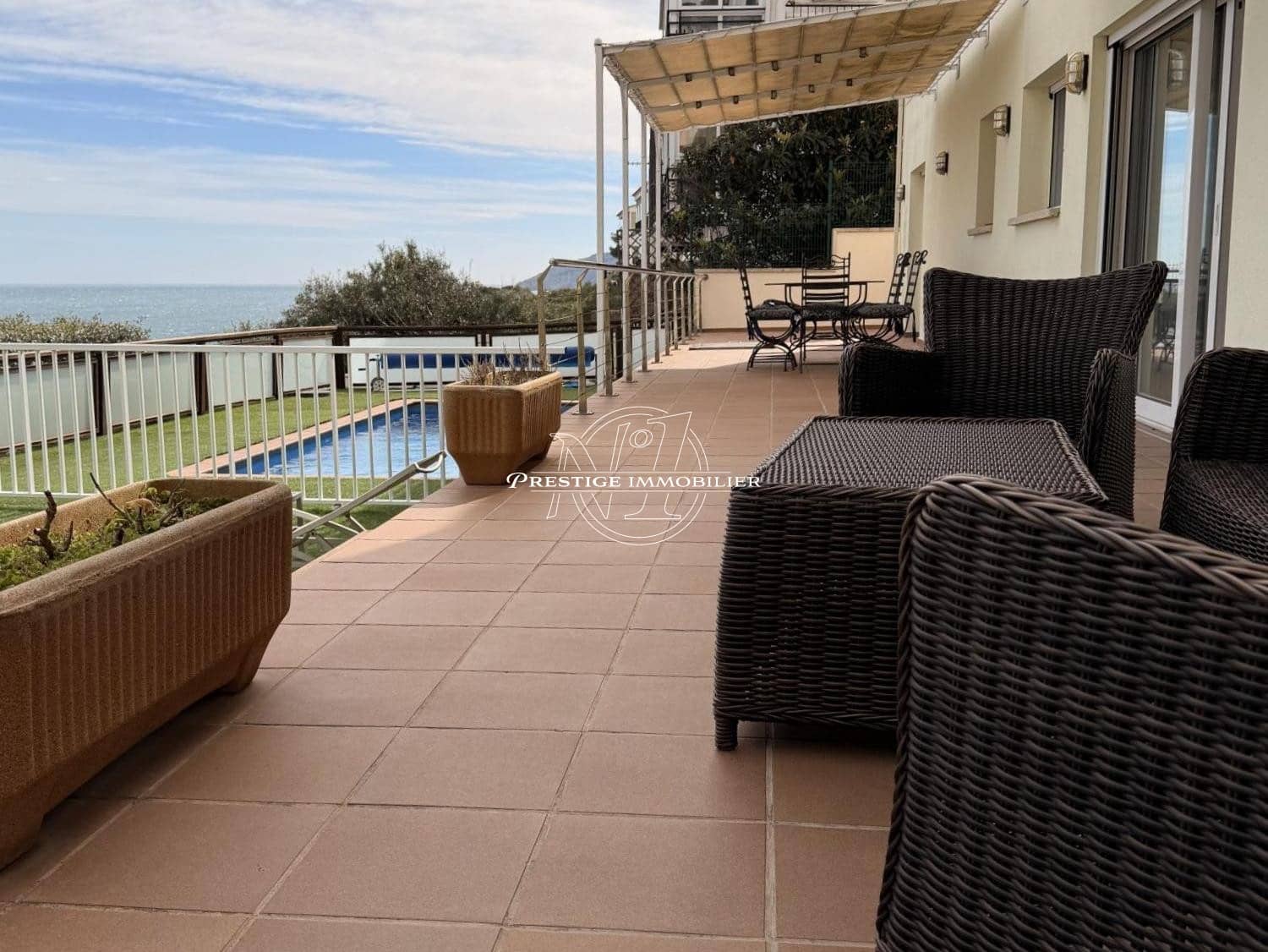 3 chambre Villa/Maison à vendre à Llanca avec piscine - 690 000 € (Ref: 9753567)