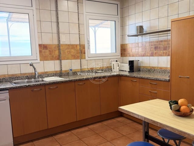 3 chambre Villa/Maison à vendre à Llançà avec piscine - 690 000 € (Ref: 9753567)