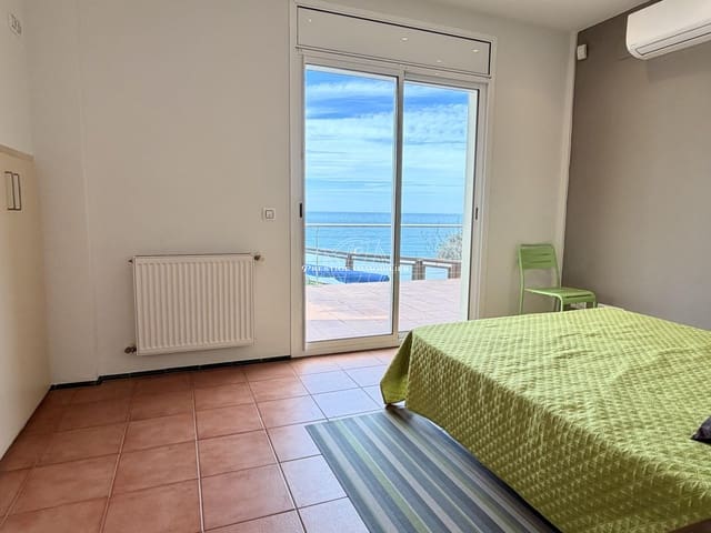 3 chambre Villa/Maison à vendre à Llançà avec piscine - 690 000 € (Ref: 9753567)