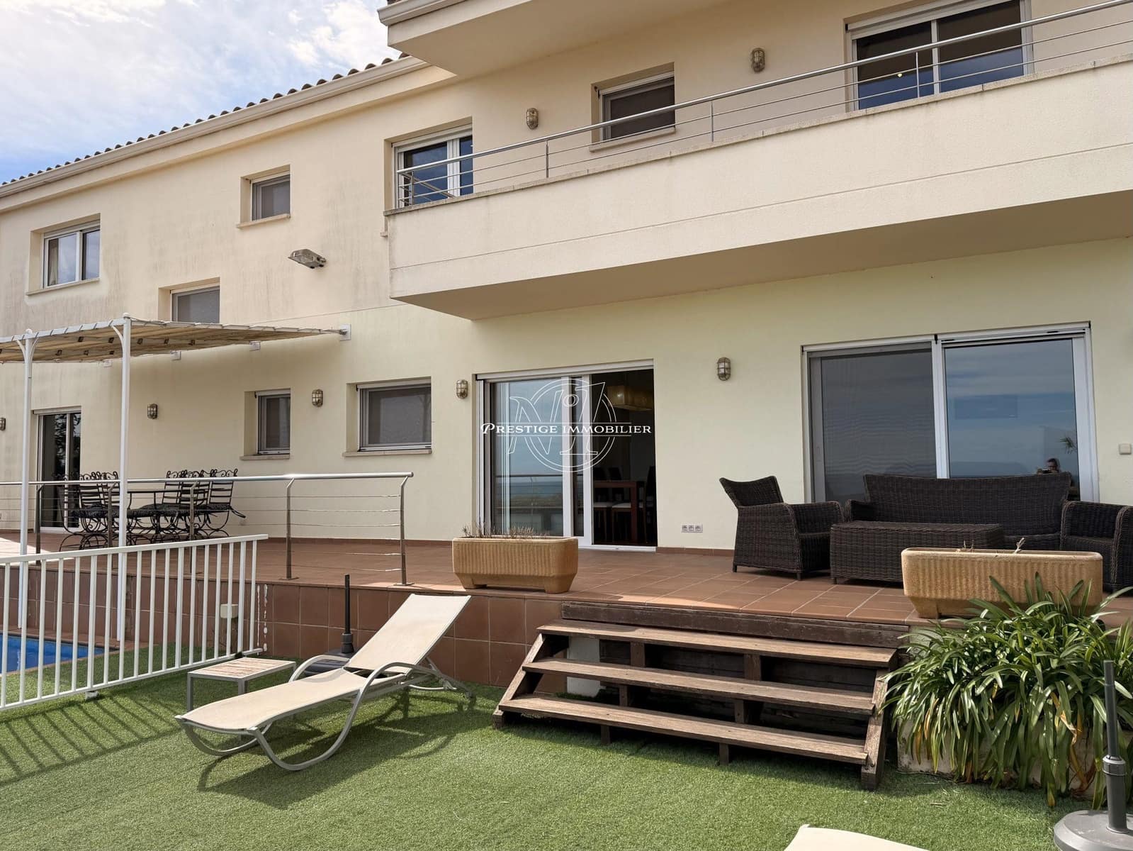 3 chambre Villa/Maison à vendre à Llanca avec piscine - 690 000 € (Ref: 9753567)