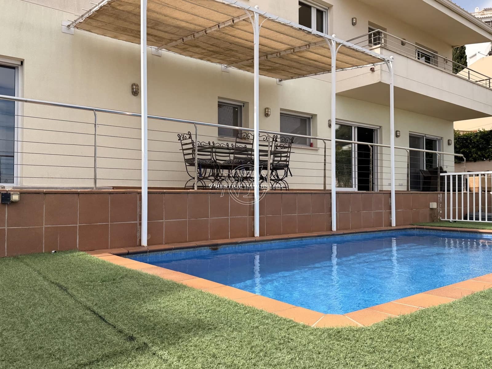 3 chambre Villa/Maison à vendre à Llanca avec piscine - 690 000 € (Ref: 9753567)