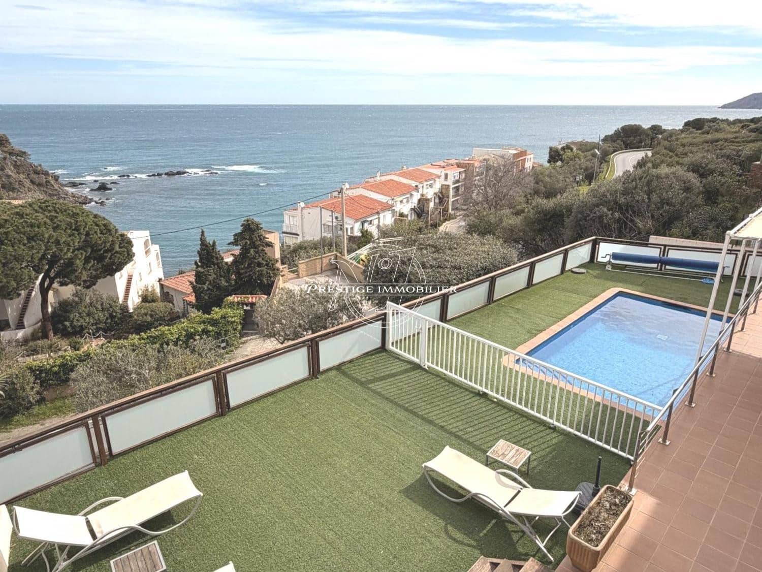 3 chambre Villa/Maison à vendre à Llanca avec piscine - 690 000 € (Ref: 9753567)