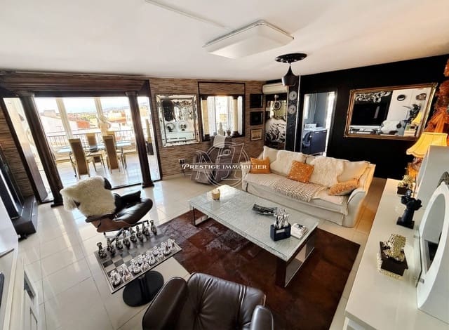 3 slaapkamer Appartement te koop in Roses - € 560.000 (Ref: 9758728)