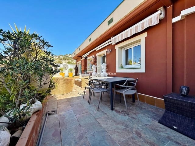 3 slaapkamer Appartement te koop in Roses - € 560.000 (Ref: 9758728)