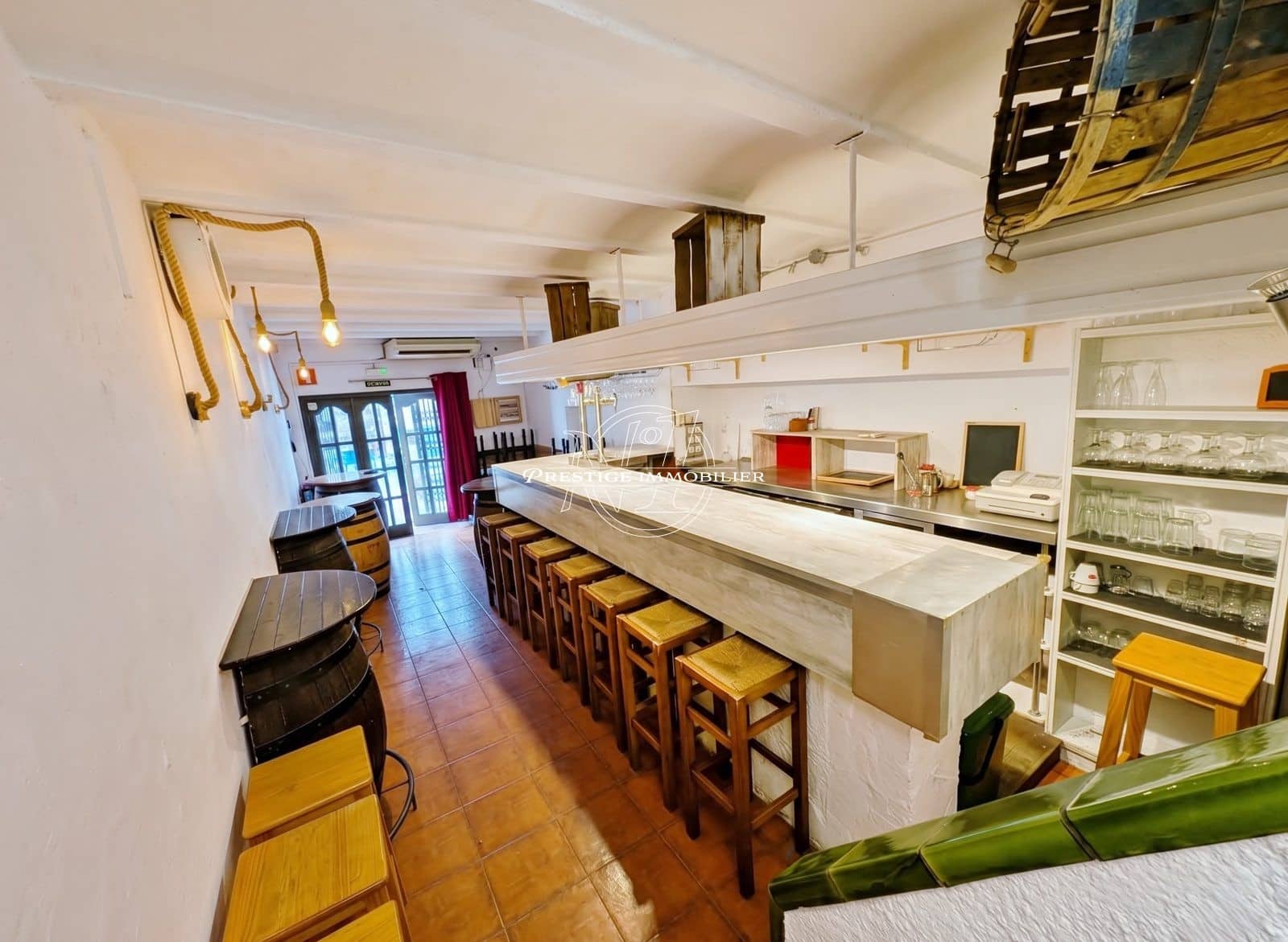 1 chambre Local Commercial à vendre à Roses - 190 000 € (Ref: 9780315)