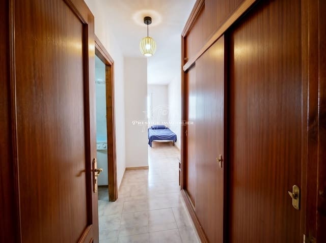 1 camera da letto Commerciale in vendita in Roses - 190.000 € (Rif: 9780315)