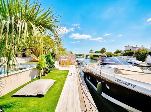 4 makuuhuone Huvila myytävänä paikassa Empuriabrava, Castelló d'Empúries mukana uima-altaan - 1 390 000 € (Ref: 9807899)