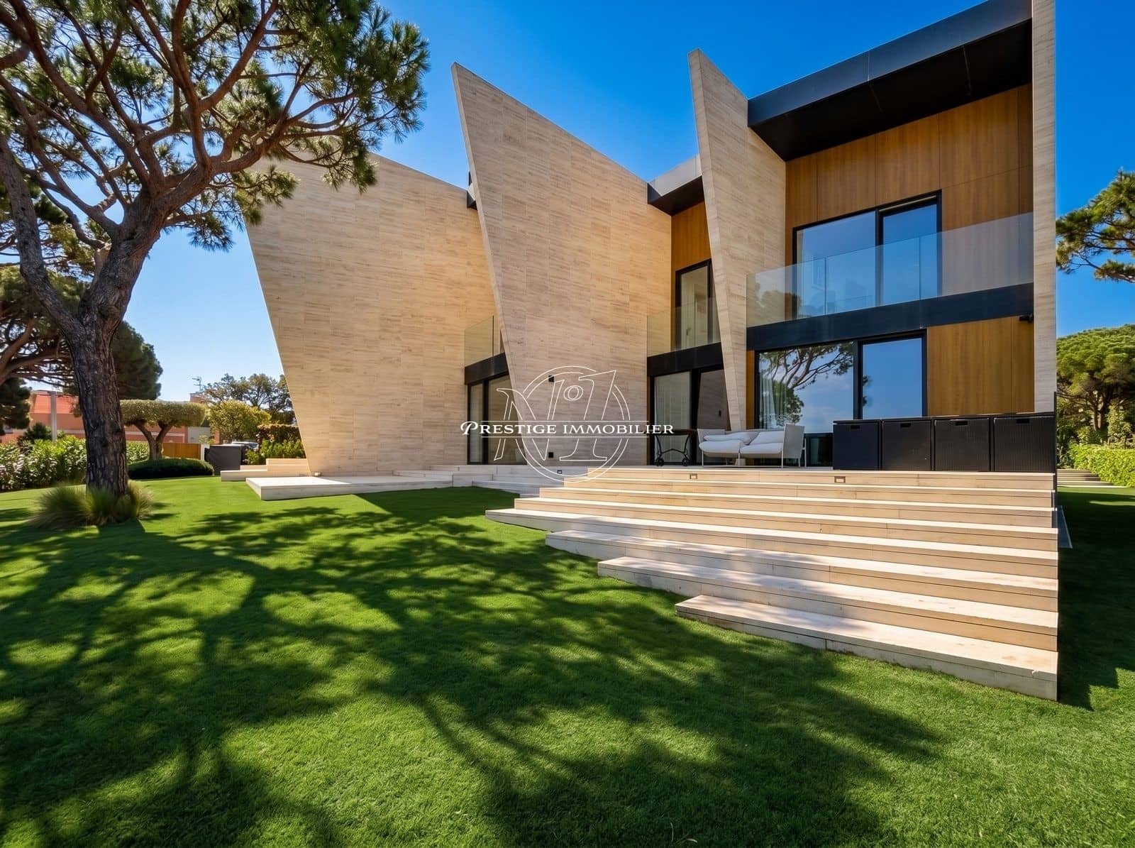 6 bedroom Villa for sale in Sant Feliu de Guixols with pool - € 2,700,000 (Ref: 9810818)