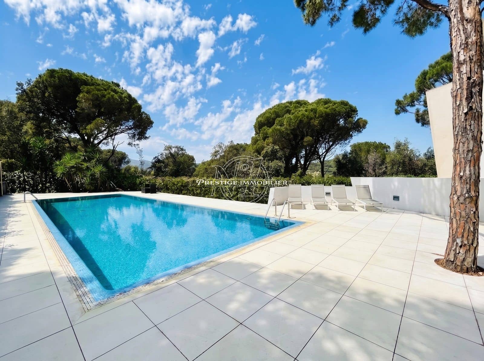 6 bedroom Villa for sale in Sant Feliu de Guixols with pool - € 2,700,000 (Ref: 9810818)