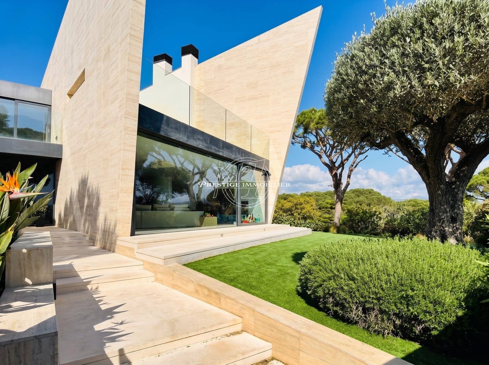 6 bedroom Villa for sale in Sant Feliu de Guixols with pool - € 2,700,000 (Ref: 9810818)