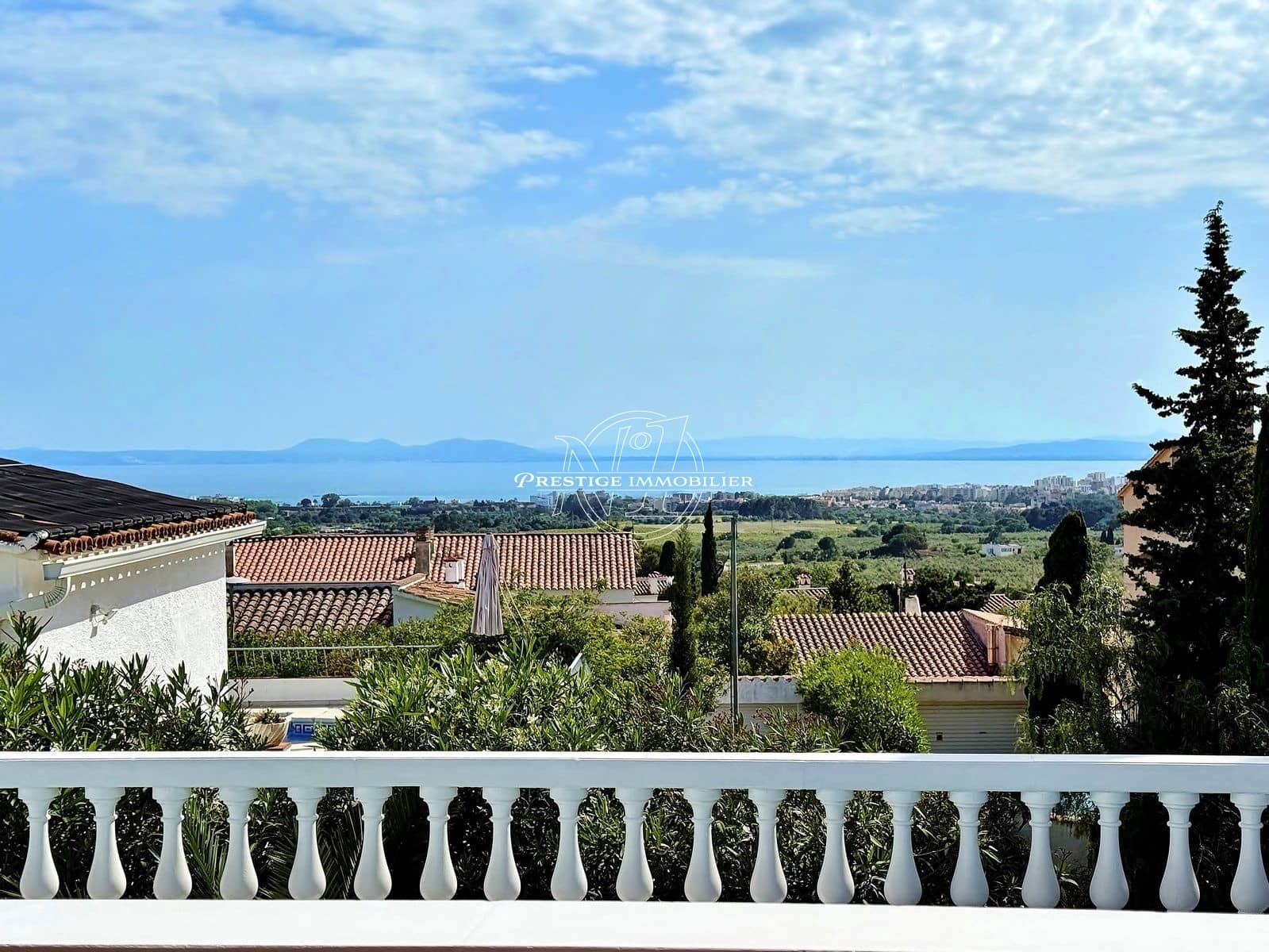 3 chambre Villa/Maison à vendre à Roses avec piscine - 495 000 € (Ref: 9811547)