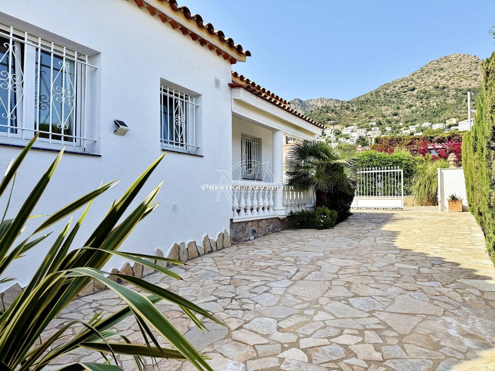 3 chambre Villa/Maison à vendre à Roses avec piscine - 495 000 € (Ref: 9811547)